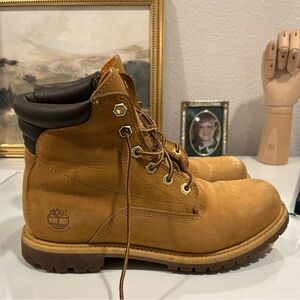 Women's Waterville Waterproof Lug Sole Boots